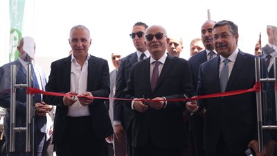 بنك التعمير والإسكان ومؤسسة السويدي يفتتحان 