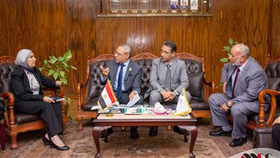  تفاصيل لقاء رئيس جامعة طنطا ووفد الشركة المانحة للأيزو QSI