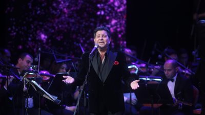 تحت شعار كامل العدد.. هاني شاكر فى إحتفالية الأوبرا بعيد الربيع (صور)