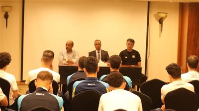 تفاصيل جلسة نصر أبو الحسن مع لاعبي الإسماعيلي في معسكر الإسكندرية