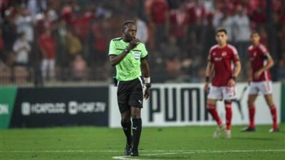 الاتحاد الإفريقي يخطر الزمالك بطاقم التحكيم المكلف بإدارة مباراة نهضة بركان