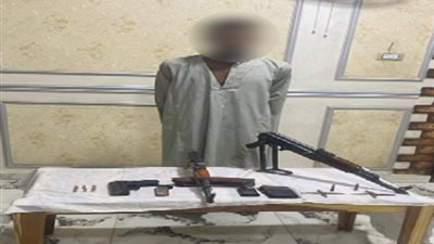 استدرجهما لشراء قطعتين.. اعترافات مثيرة للمتهم بمقتل تاجر سلاح ونجله في قنا