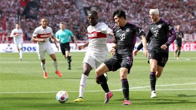 بايرن ميونخ يسقط أمام شتوتجارت بثلاثية في الدوري الألماني