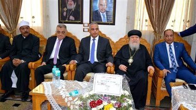 محافظ سوهاج ومدير الأمن يقدمان التهنئة للأخوة الأقباط بمناسبة عيد القيامة|صور 