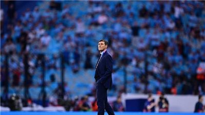 إنتر ميلان يحسم موقف قائد الفريق من العروض الإنجليزية الضخمة