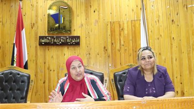 تفاصيل اجتماع وكيل تعليم القاهرة بمنسقي البحث العلمي بالإدارات التعليمية