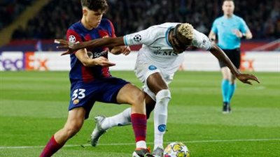 خوفًا من مخالب سان جيرمان.. برشلونة يجدد لمدافعه الشاب بشرط جزائي خيالي