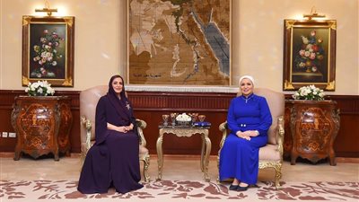 انتصار السيسي تستقبل حرم سلطان عُمان