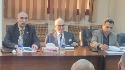 وكيل تعليم كفر الشيخ يجرى المقابلات للمكلفين لوظائف الإدارة المدرسية لمدارس بيلا 