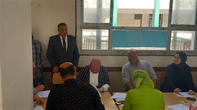 وكيل تعليم البحيرة يتفقد سير أعمال التصحيح والكنترول بالمدارس (صور)