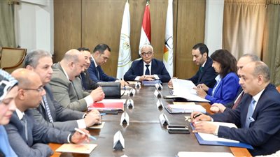 وزير التعليم: توريد أجهزة لابتوب وصيانة 10 مدارس للمتفوقين 