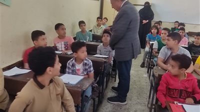 مدير تعليم البحيرة يتابع ختام امتحانات النقل للفصل الدراسي الثاني للمرحلتين الابتدائية الإعدادية 