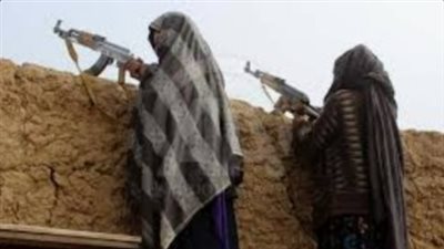 تفاصيل احتجاز 4 سيدات أبناء عمومتهم تحت تهديد السلاح بقنا 