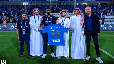 تقارير سعودية: مكافآت سخية لنجوم الهلال بعد تتويجهم بلقب الدوري