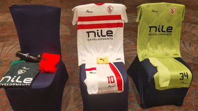 الزمالك بزيه الأبيض في مواجهة نهضة بركان 