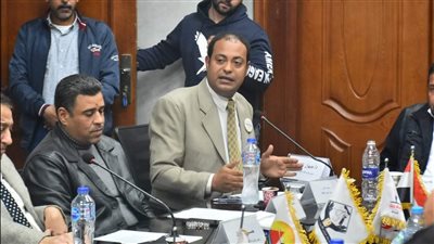 رئيس حزب «مصر 2000» عن مذكرة اعتقال «نتنياهو»: «الضغط يشتد حوله» 