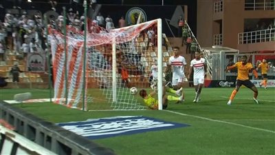 ثورة جوميز على لاعبي الزمالك في اودة اللبس.. ووزع الاتهامات عليهم