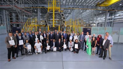 وزير الكهرباء يسلم شهادات تخريج لعدد 18 متدرب من ذوى الهمم في برنامج 