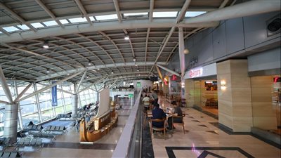 تطوير بعض الخدمات المقدمة للركاب بمبنى رقم 