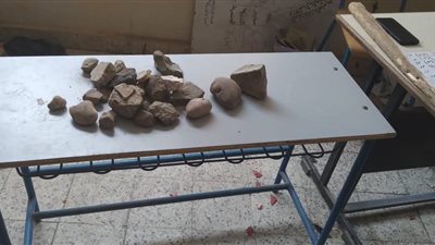 قصص تخريب أثاث المدارس.. وأولياء الأمور والمراقبين يطالبون بدوريات أمنية غدا