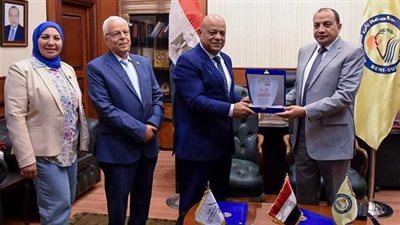 هيئة ميناء دمياط توقع بروتوكول تعاون مع جامعة بني سويف