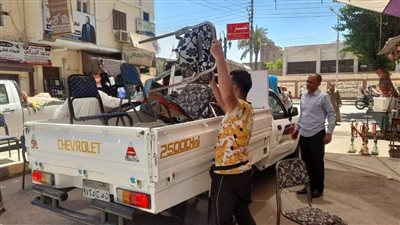 حملات مكثفة لرفع الإشغالات والإعلانات غير المرخصة بشوارع المنيا