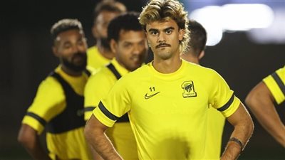 جوتا يقود هجوم اتحاد جدة لمواجهة ضمك في الدوري السعودي