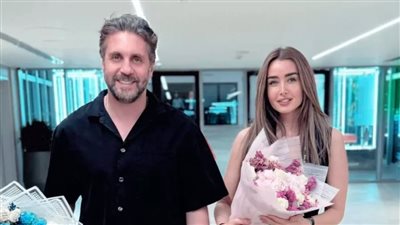 فاصل من اللحظات اللذيذة.. هشام ماجد: الشغل مع هنا الزاهد لذيذ وممتع