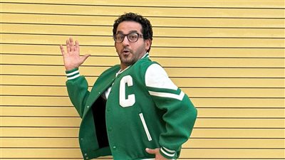 بعد نجاحها في السعودية.. أحمد حلمي يعرض مسرحية 