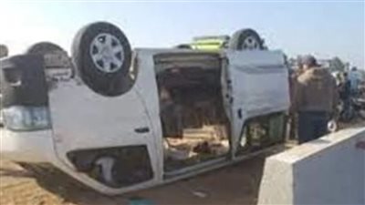 بالأسماء.. مصرع شخص وإصابة 9 آخرين في حادث انقلاب سيارة بصحراوي المنيا