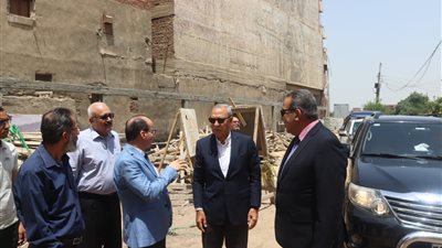 محافظ القليوبية يجرى جولة تفقدية بمدينتي طوخ والقناطر الخيرية