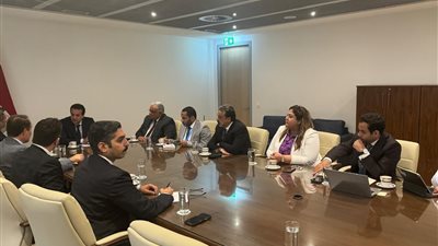 وزير الصحة يناقش إمكانات التعاون توطين صناعة أجهزة السونار في مصر