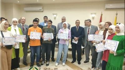 محافظ شمال سيناء يعتمد نتيجة الشهادة الإعدادية بنسبة نجاح 81 %