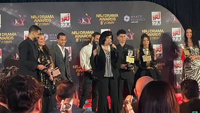 ‎إسعاد يونس تقدم جوائز أبطال مسلسل كامل العدد+1 بحفل كأس إنرجي للدراما