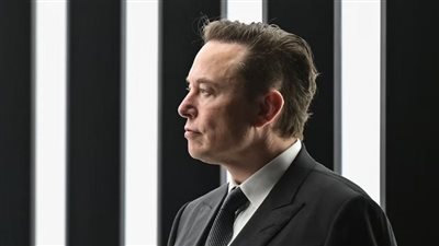 تسلا تستدعي أكثر من 125 ألف سيارة لإصلاح نظام الأمان