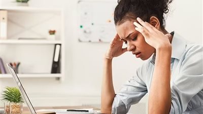 علميًا: الفخر بحالة التوتر التي تشعر بها يجعلك أقل كفاءة