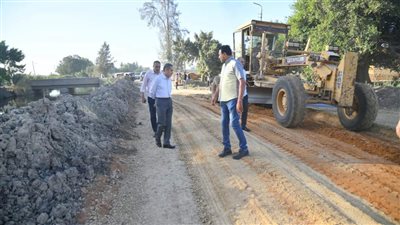 جولة لمحافظ الغربية لمتابعة أعمال الرصف والتطوير بمركزي طنطا وكفر الزيات 