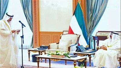 ولي عهد الكويت الجديد يؤدي اليمين الدستورية بقصر السيف