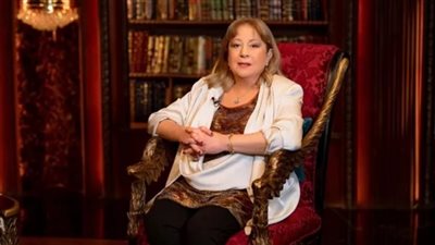 نجاة الفنانة سمية الألفي من حريق في منزلها