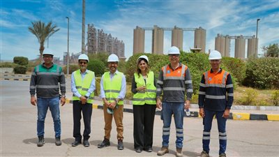 المستشار الأول لإفريقيا وتركيا في مؤسسة سويسرا العالمية SGE يزور مصنع لافارج مصر بالعين السخنة