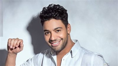 القصة الكاملة لتصالح المطرب أحمد جمال مع مسن صدمه بسيارته على طريق الفيوم