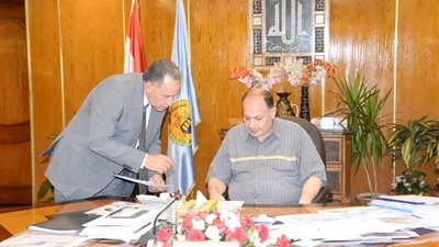 طلاب المدارس العربى الحكومى تستحوذ على أكثر من نصف قائمة أوائل الشهادة الاعدادية بأسيوط 