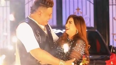 بعد أن أهداها سيارة.. حمو بيكا لزوجته: 