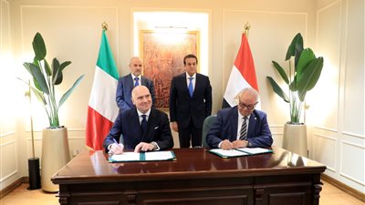  توقيع مذكرة تفاهم بين الرابطة الإيطالية لشركات الأدوية واتحاد الصناعات المصرية