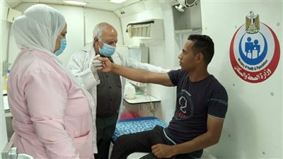صحة المنيا تقدم الخدمات العلاجية لـ1473 خلال قافلة طبية مجانية بقرية دمشاو