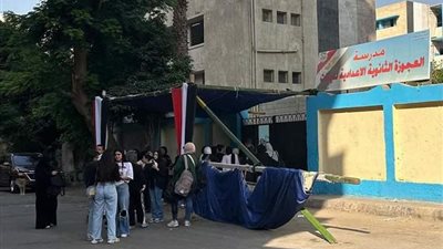 «أولياء أمور مصر» يرصد تباين الآراء حول مستوى امتحان الاقتصاد والإحصاء 