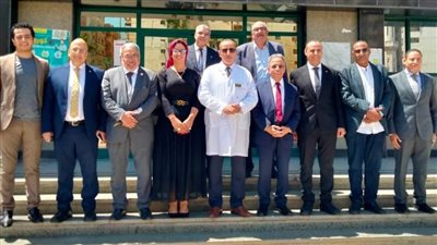 نقيب الأطباء ووفد من النقابة العامة يزورون محافظة البحيرة