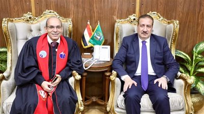 محافظ المنوفية يستقبل راعى الكنيسة الانجيلية للتهنئة بعيد الأضحى والعيد القومي للمحافظة