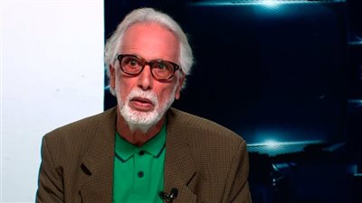 وفاة الناقد السينمائي التونسي خميس الخياطي