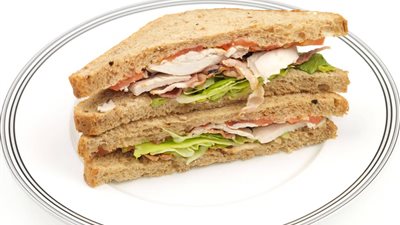 تنتشر بسبب اللحوم.. تحذيرات من بكتريا الإشريكية القولونية